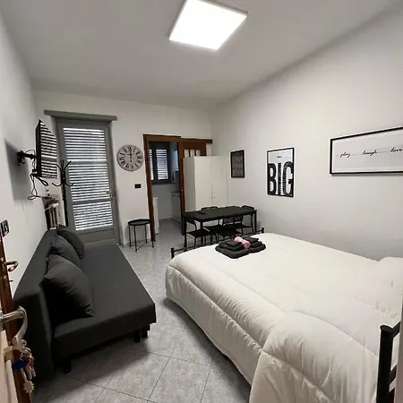 Affittacamere Viali Centro Aparthotel Chivasso